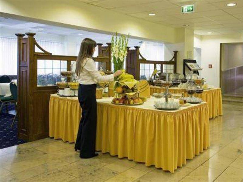 Hotel Excelsior - Central Station Frankfurt am Main Exterior photo