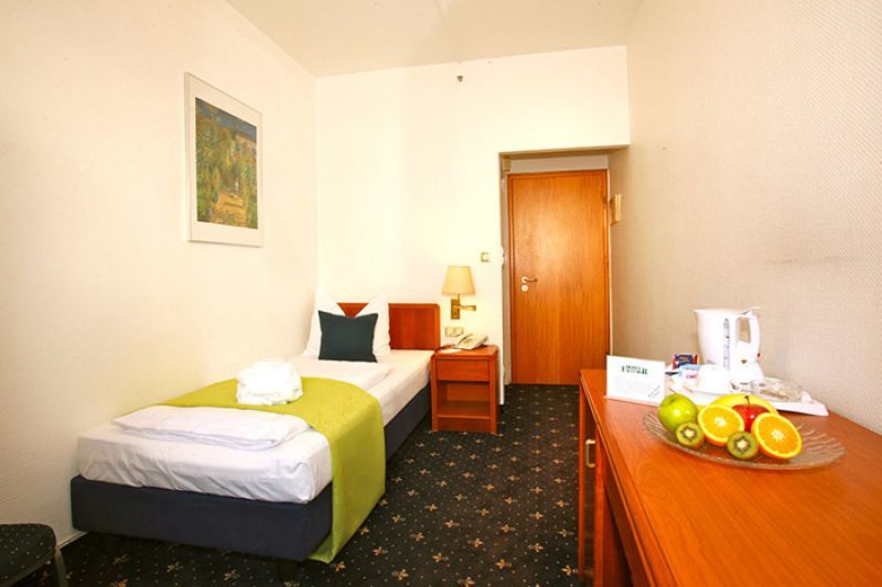 Hotel Excelsior - Central Station Frankfurt am Main Exterior photo