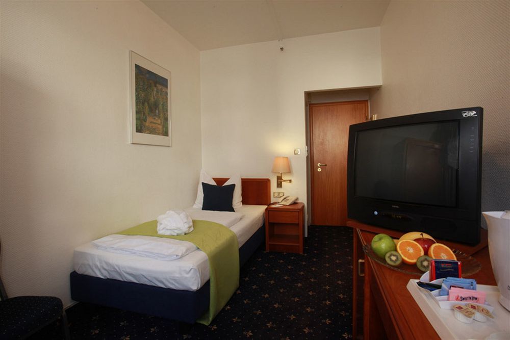 Hotel Excelsior - Central Station Frankfurt am Main Exterior photo